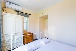 Cambridge Villa with 5 BRs