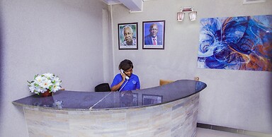 B10 Airport Lodge