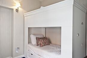 Molly Malone Suite by 5STARSTAY