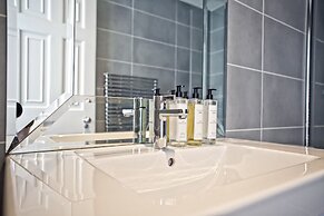 Molly Malone Suite by 5STARSTAY