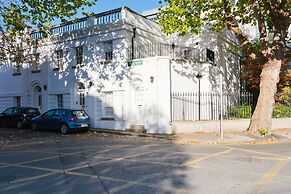 John Lennon Suite - hiphipstay