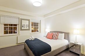 John Lennon Suite - hiphipstay