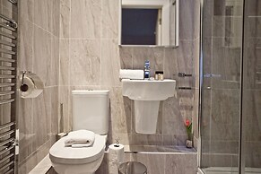 John Lennon Suite - hiphipstay