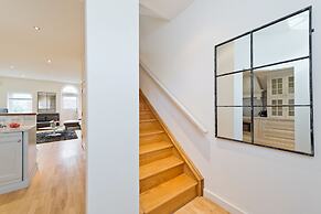 John Lennon Suite - hiphipstay