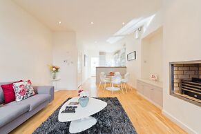 John Lennon Suite - hiphipstay