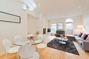 John Lennon Suite - hiphipstay