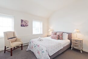 John Lennon Suite - hiphipstay