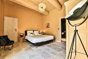 1784 Domaine de Lourmarin