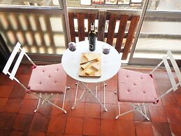 Caparica Central Apartment by Host-Point