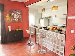 Caparica Central Apartment by Host-Point