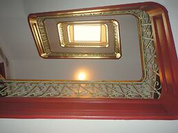 Estrela Charming Rooms by Host-Point