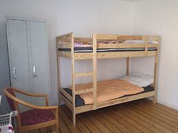 A&S Hostel Bonnerstr. 64