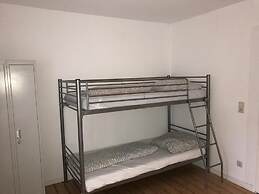 A&S Hostel Bonnerstr. 64