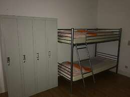 A&S Hostel Bonnerstr. 64