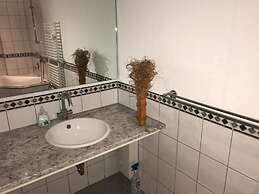 A&S Hostel Bonnerstr. 64