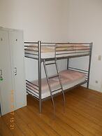 A&S Hostel Bonnerstr. 64