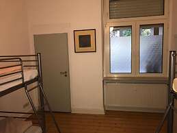 A&S Hostel Bonnerstr. 64