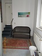 A&S Hostel Bonnerstr. 64