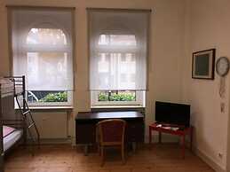 A&S Hostel Bonnerstr. 64