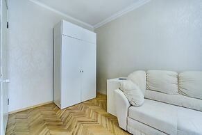 Welcome Home Apartments Chaykovskogo 50