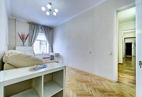 Welcome Home Apartments Chaykovskogo 50