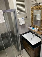Crystall Hotel
