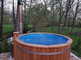 Vodenica Vrelo Chalets