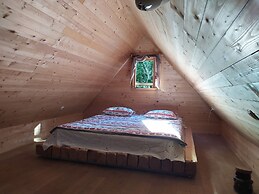 Vodenica Vrelo Chalets