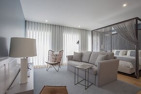 Liiiving In Porto Downtown Luxury Studio