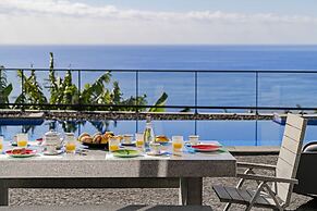 Grayci s House by Our Madeira