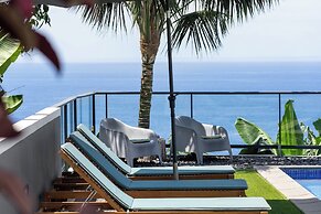 Grayci s House by Our Madeira
