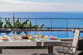 Grayci s House by Our Madeira