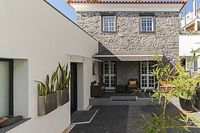 Grayci s House by Our Madeira