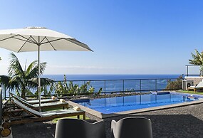 Grayci s House by Our Madeira