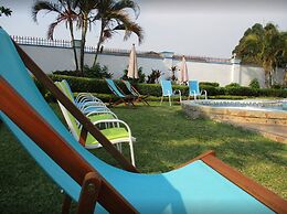 Blue Lagoon Lodge Blantyre