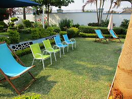 Blue Lagoon Lodge Blantyre