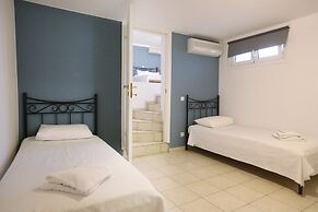 Sunrise Beach Suites