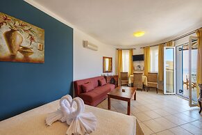 Sunrise Beach Suites