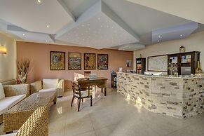 Sunrise Beach Suites