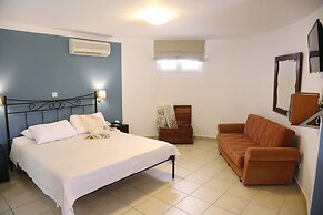 Sunrise Beach Suites