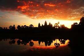Authentic Cambodian Angkor Cottage