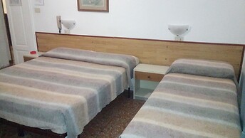 Albergo Cavour SELF CHECK-IN