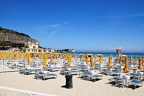 Home Beach Mondello Galatea