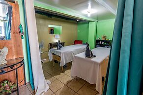 Hotel La Cascada - Hostel