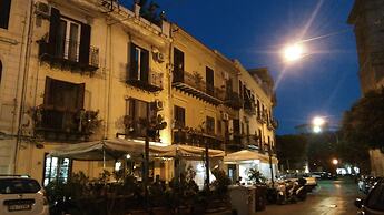 Triscele Glamour Rooms