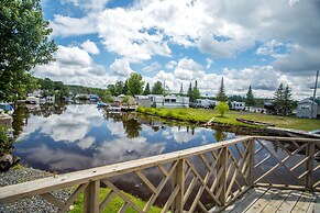 Deer Lake RV Resort & Campground
