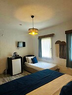 Livan Hotel Deluxe