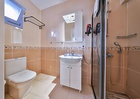 Livan Hotel Deluxe