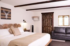 Paradise Village Hotel