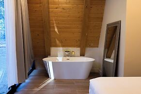 Paradise Village Hotel